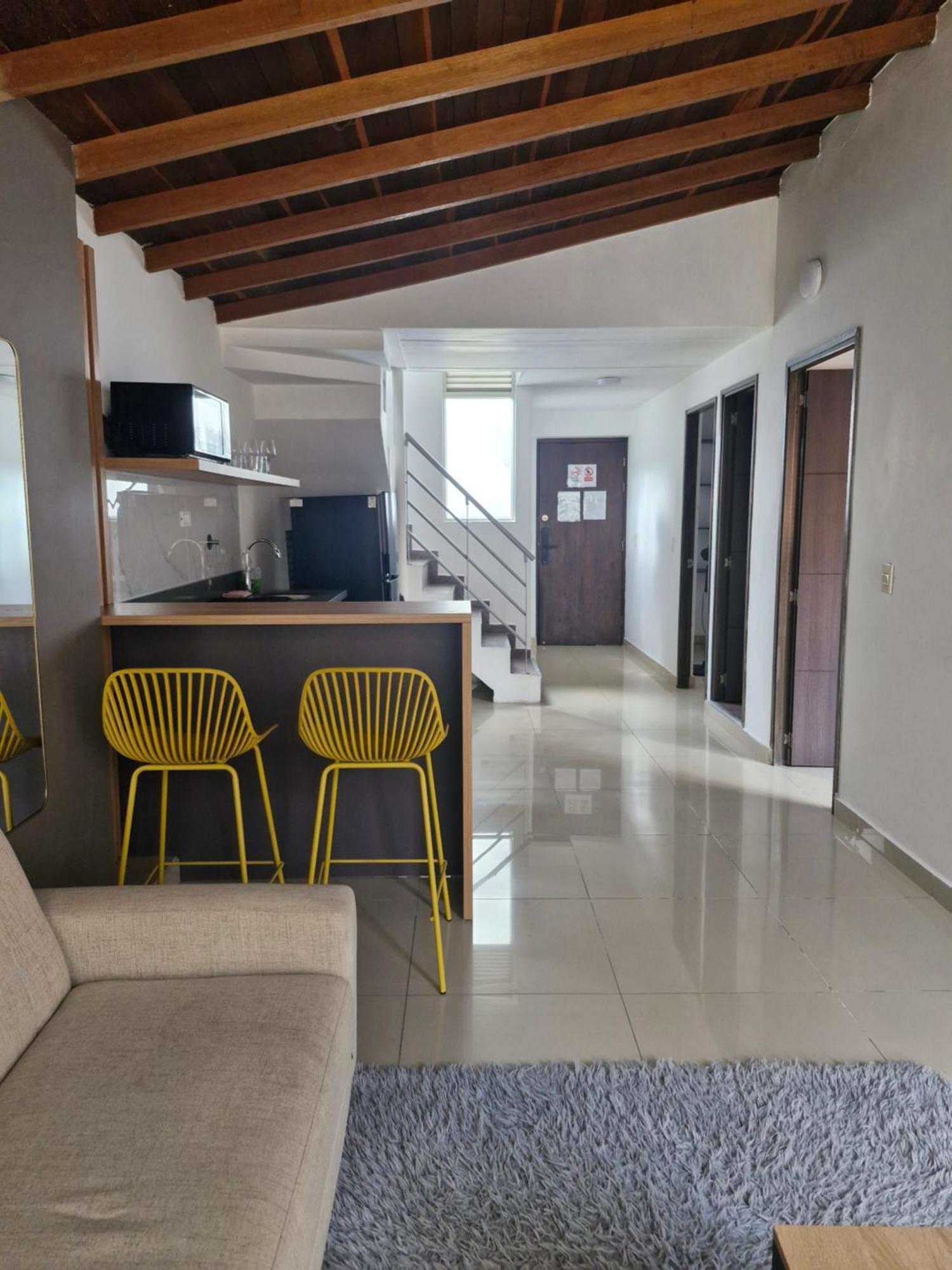 Apartment 302 Completo En