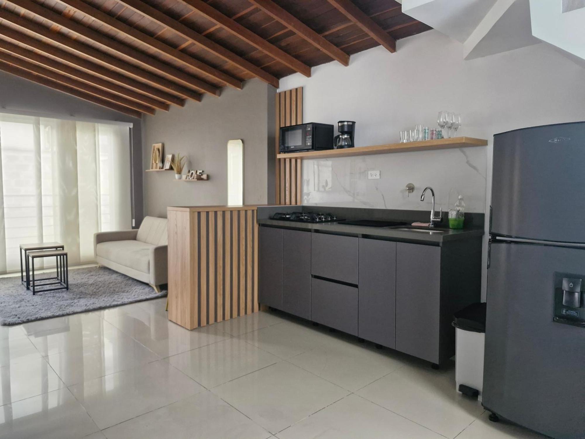 302 Completo En Apartment Medellin
